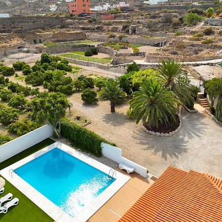 Private House With Pool & Garden Villa กวีมาร์ ภายนอก รูปภาพ
